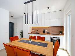 Villa in Zaton With Swimming Pool