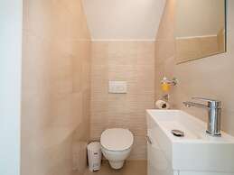 Villa in Zaton With Swimming Pool