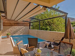 Luxury Villa Lelu With Heated Saltwater Pool, Parking, High Speed Inte