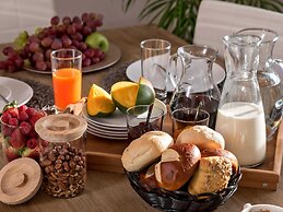 Luxury Villa Lelu With Heated Saltwater Pool, Parking, High Speed Inte