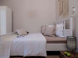 Luxury Villa Lelu With Heated Saltwater Pool, Parking, High Speed Inte