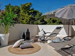 Luxury Villa Lelu With Heated Saltwater Pool, Parking, High Speed Inte