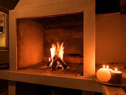 Luxury Villa Lelu With Heated Saltwater Pool, Parking, High Speed Inte