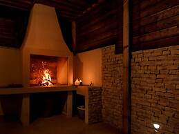 Luxury Villa Lelu With Heated Saltwater Pool, Parking, High Speed Inte