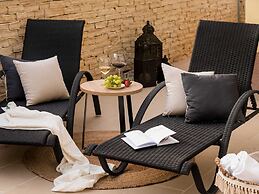 Luxury Villa Lelu With Heated Saltwater Pool, Parking, High Speed Inte