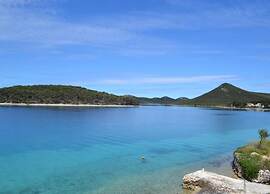 Apartment in Molat With sea View