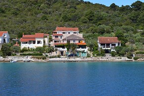 Apartment in Molat With sea View