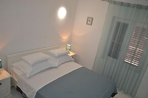 Apartment in Molat With sea View
