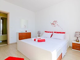 Villa in Gruda With Swimming Pool