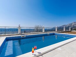 Villa in Gruda With Swimming Pool
