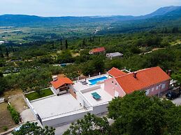 Villa in Gruda With Swimming Pool
