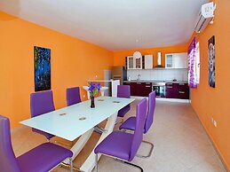 Modern Apartment in Bibinje With Pool