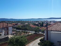 Modern Apartment in Bibinje With Pool