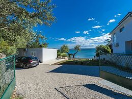 Modern Villa in Maslenica With Swimming Pool