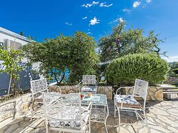 Modern Villa in Maslenica With Swimming Pool