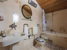 Charming Holiday Home in Turanj With Private Fenced Garden