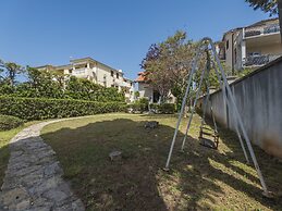 Charming Holiday Home in Turanj With Private Fenced Garden