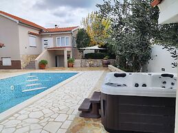 Villa in Pridraga With Swimming Pool and 5-person Jacuzzi