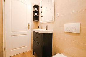 Villa in Pridraga With Pool and Five Person