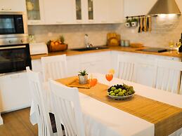 Villa in Pridraga With Pool and Five Person