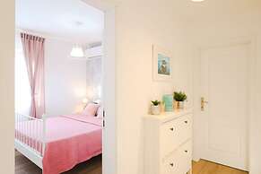 Villa in Pridraga With Pool and Five Person