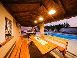 Villa in Pridraga With Pool and Five Person