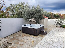 Villa in Pridraga With Pool and Five Person