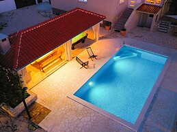 Villa in Pridraga With Pool and Five Person