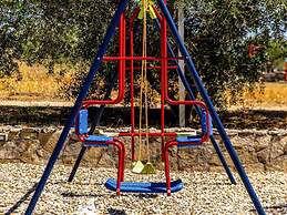 Modern Countryside Villa Near the Sea, Private Swimming Pool, Lovely G