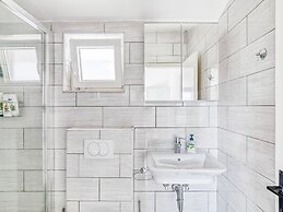 Comfortable Villa in Orebić with Garden near Seabeach