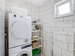 Comfortable Villa in Orebić with Garden near Seabeach