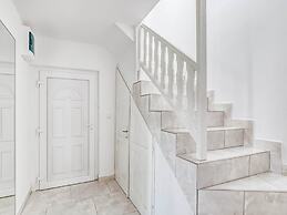 Comfortable Villa in Orebić with Garden near Seabeach