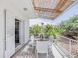 Comfortable Villa in Orebić with Garden near Seabeach