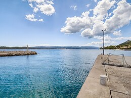 Comfortable Villa in Orebić with Garden near Seabeach