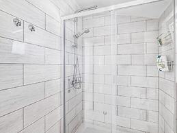 Comfortable Villa in Orebić with Garden near Seabeach