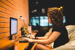 BED STATION HOSTEL KHAOSAN