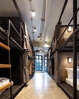 BED STATION HOSTEL KHAOSAN