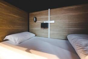 BED STATION HOSTEL KHAOSAN