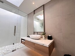 Mambruk Hotel & Convention