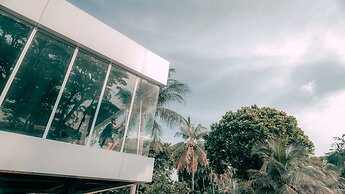 Mambruk Hotel & Convention