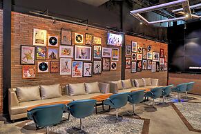 Mambruk Hotel & Convention