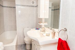 Vintage Apartment in Downtown Athens