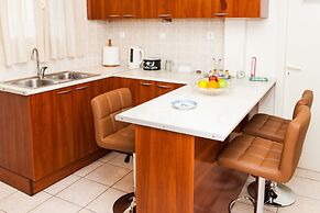 Vintage Apartment in Downtown Athens