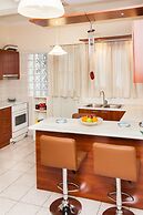 Vintage Apartment in Downtown Athens