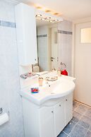 Vintage Apartment in Downtown Athens