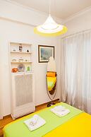 Vintage Apartment in Downtown Athens