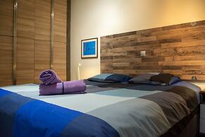 Handcrafted Unique Flat - Acropolis