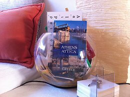 Acropolis View Super Located Studio