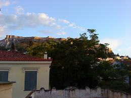 Acropolis View Super Located Studio