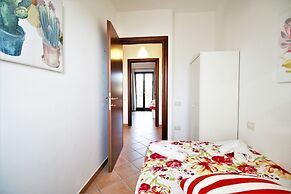 Holidaycasa Emiliano - Villa con Giardino Privato